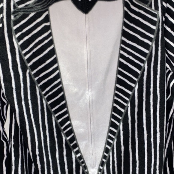 ☠️👻🎃NIGHTMARE BEFORE CHRISTMAS NWT ONESIE DISNEY🎃💀☠️ - Picture 5 of 5